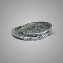 Set Of 2 Plates  Basalt D.40-34 H.4