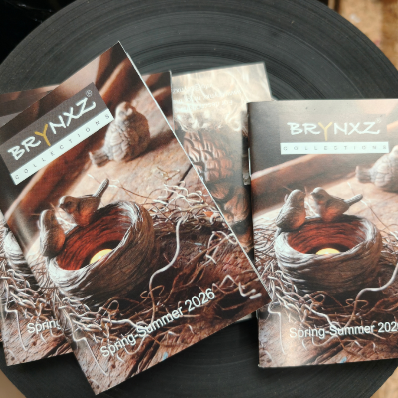 De eerste items uit de nieuwe collectie zijn gearriveerd.